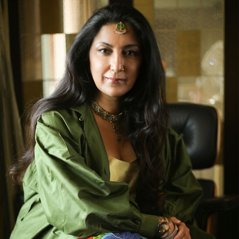 Dr. Simal Soin